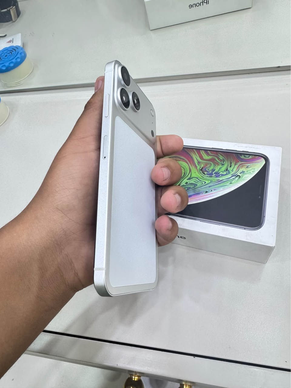 السلام عليكم أيفون اكس إس ماكس محور 17 برو ماكس جهاز جديد وما بيه اي مشكله نموذج m ذاكره 256 بطاريه 100% كلشي شغال بيه جهاز مكفول كامرته تصويره كلش حلو العنوان بصره تنومه السعر 300 البصرة, العراق


**إذا كنت صاحب هذا الإعلان وتريد حذفه لأي سبب، رجاءا أرسل رسالة إلى الدعم الفني**