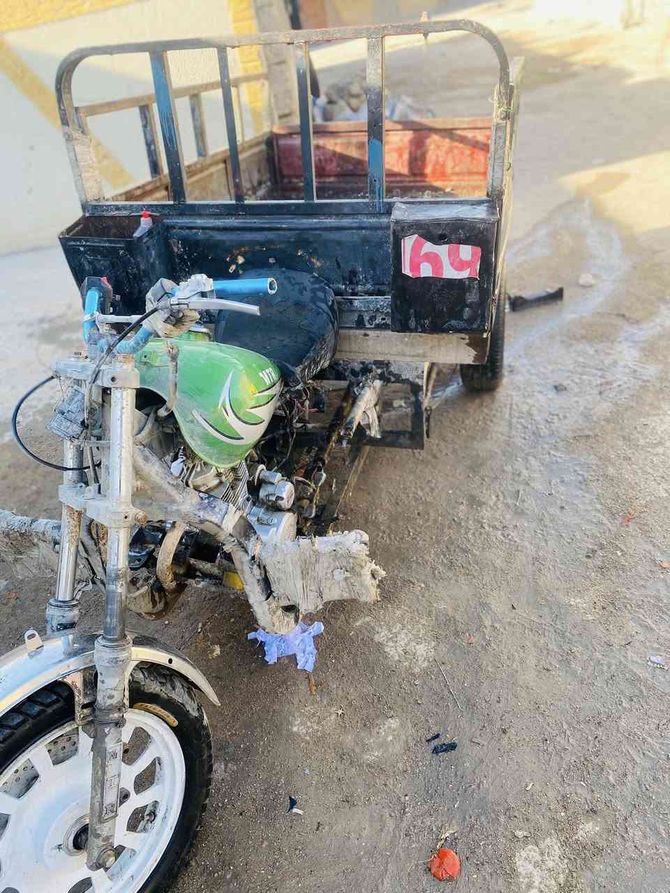 ‏سلام عليكم ورحمة الله ستة للبيع السعر 550 وبيها مجال مكاني البصرة الزبير***********
