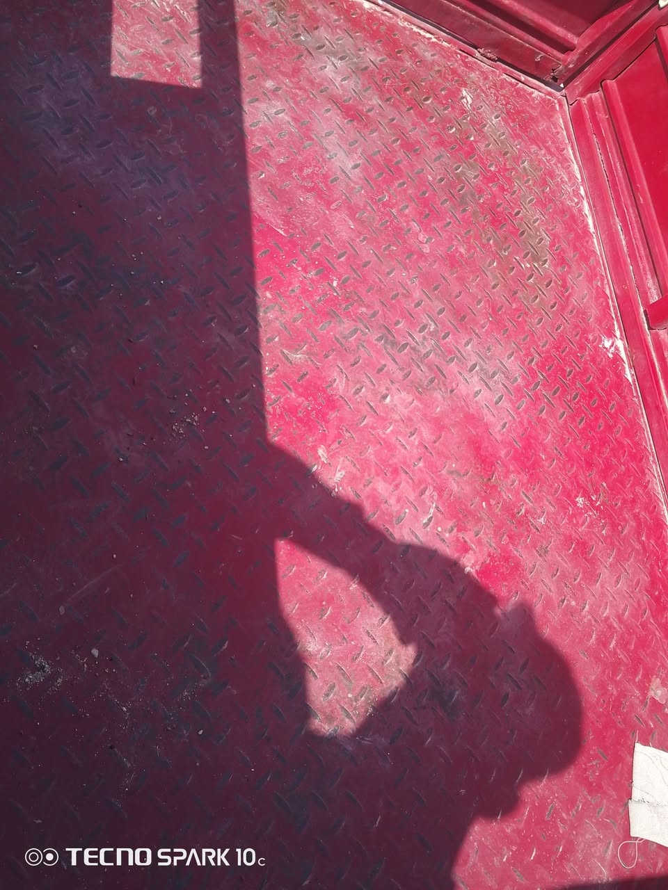 ستوته سلطان موديل 2013 صوليه وراق وكيلها بشارع بغداد مكفولة عامه مكينه شاصي بدي كهربائيات كله مكفول السعر خابر ودلل ***********
