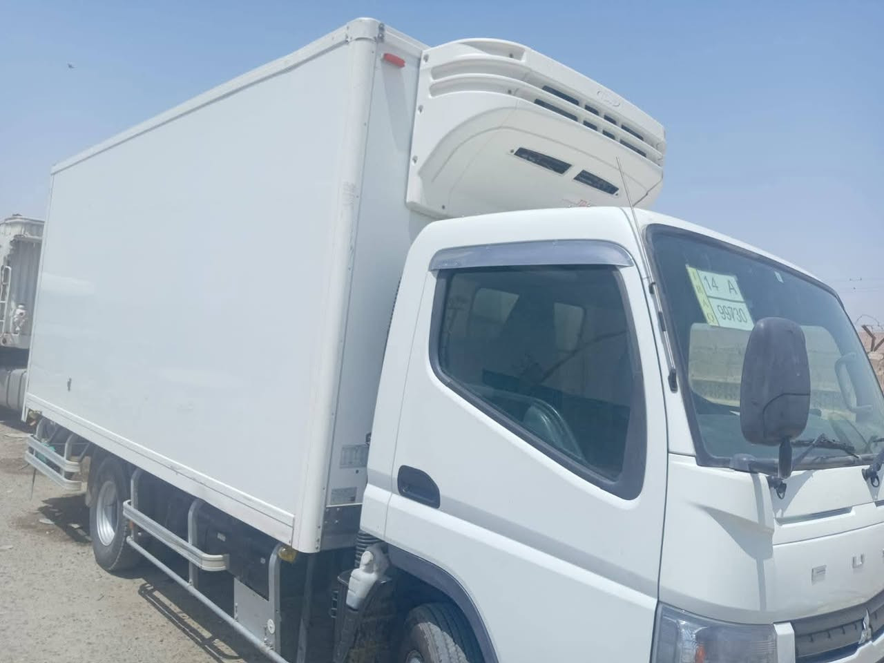 للبيع 
سيارة كنتر براد اوربي سنوية جديدة رقم جديد
العنوان . البصرة . الامن الداخلي
السعر . 195 ورقة
 باقي التفاصيل مباشر ويه راعيها 
***********
