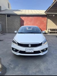 سوزوكي سياز 2023 ماشيه 17الف  كفاله عامه  رقم بغداد  بصمه  بصمه ابواب ...