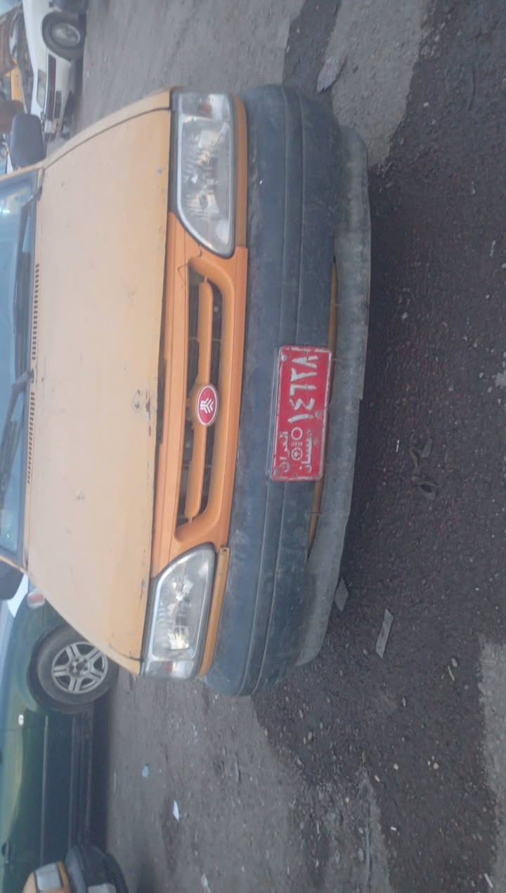 السلام عليكم ورحمه الله وبركاته سيارة سايبة موديل 11دشبول نفخ رقم ميسان صدامي سنوية كارتونية جديدة 
مكينة وكير زينات ترايها حلو وين ميعجبك اطلع بيها للبصر اطلع ولاتخاف والله العظيم سعرها 8ورقات بيها مجال حك جيتك عنواني بغداد مدينة الصدر هاتف ***********
