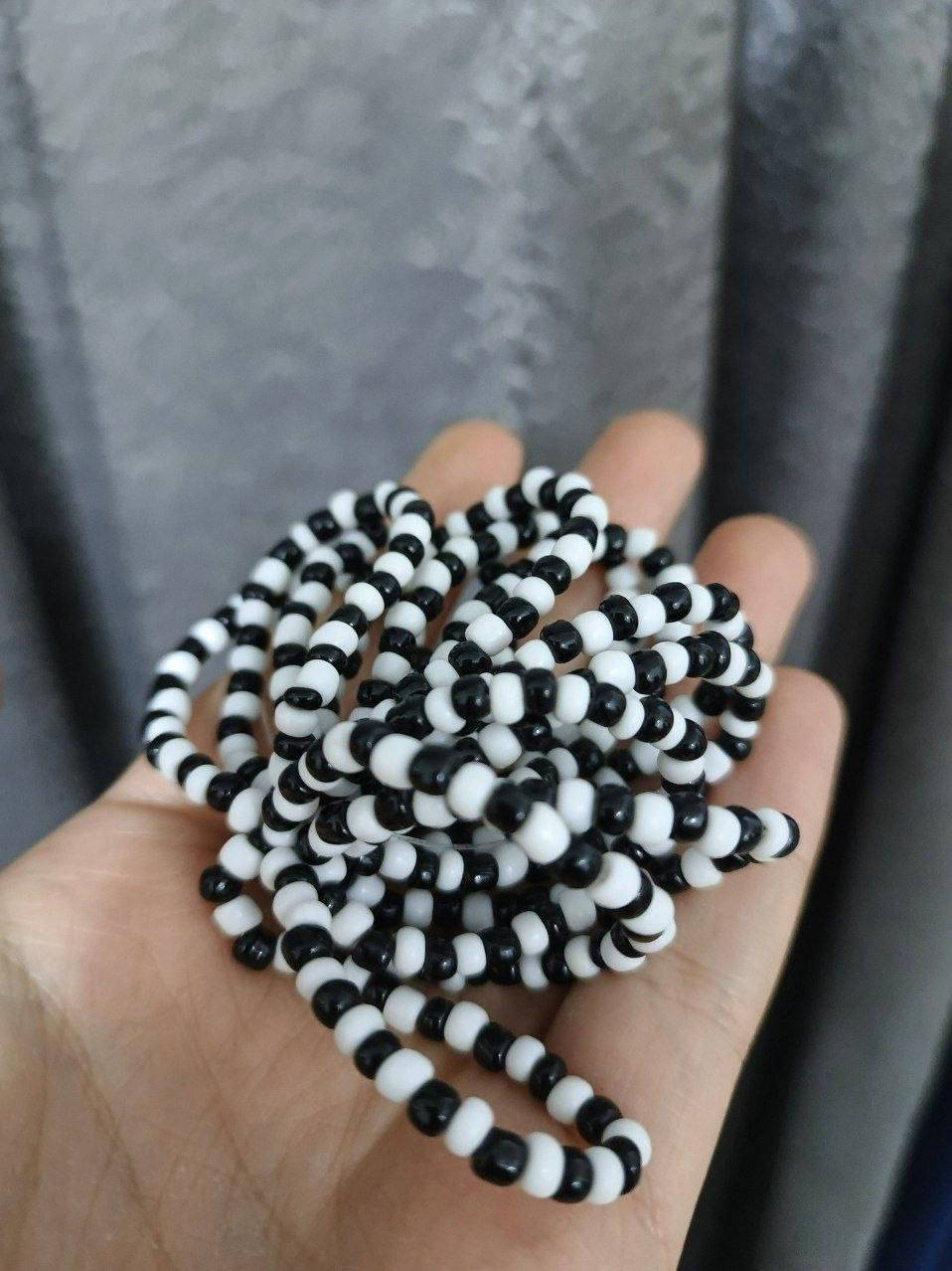 سلام عليكم عندي هذني مال توزيعات 
شحم ولحم عدد 84
صياني صغيره عدد44
قارورات حنه عدد36
اريدهن كولهن ب25الف  الي يريد يشتريهن هذا رقم ***********
