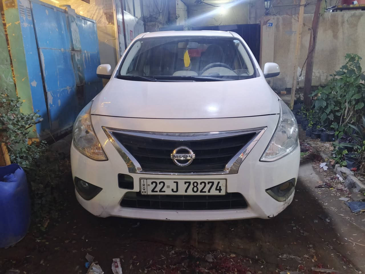 مكلف بنشر نيسان سني موديل2023
مواصفات السني معروفه 
السياره مكفوله كفاله عامه عدا شخطات بسيطات ثنين وحده بلباب الخلفي اليمين والجاملغ الخلفي صفحة السايق ونضيفه وخير من الله وبلعافيه على الياخذها 
للاستفسار اكثر رقم صاحب السياره ***********
سعر السياره 115
شده و15ورقه بيها مجال حك الجيه 
العنوان بغداد حي القاهره
