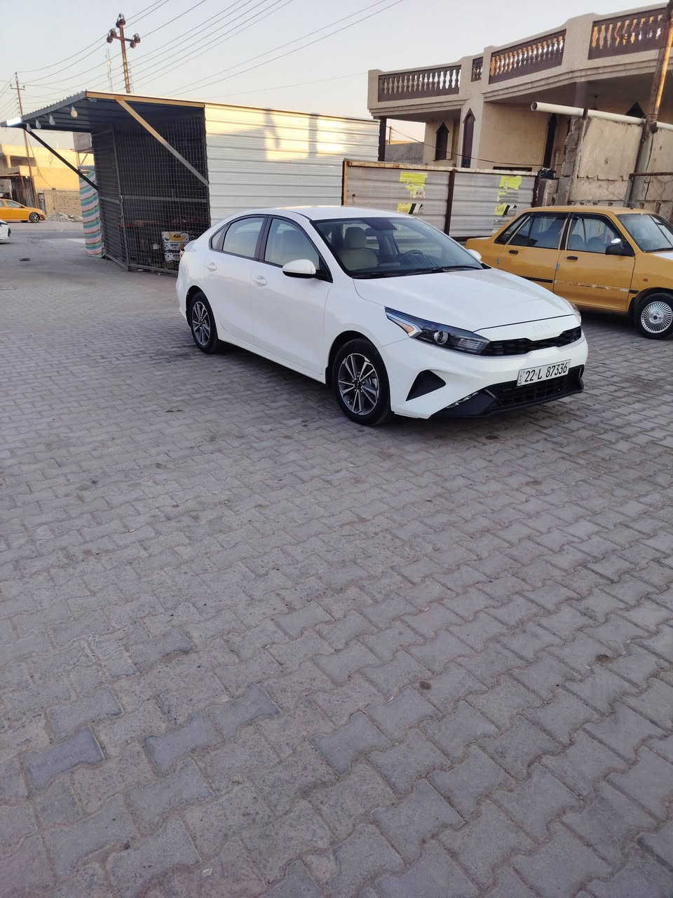 سلام عليكم
سيراتو للبيع موديل 2024

محرك 2000

سونار مرافق المنشور 

فول مواصفات عده الفتحة

رقم اربيل تريد تحويل تريد وكاله

بيه بارد اغل شبر

مكفولة كفاله عامه

سياره جديد بمعنه الكلمه

***********

مكاني بغداد قضاء المدائن سلمان باك
