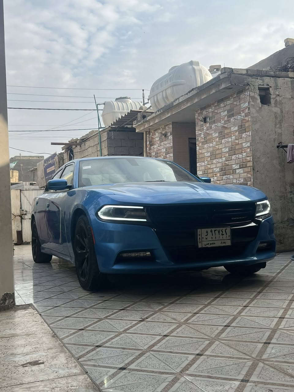 سلام عليكم
جارجر موديل 2015 
سياره فول واحد ع واحد 
بيه 4 قطع صبغ 
1 سياره بدون يرباك 

سياره بسمي تحويل ثاني يوم 

جاهزه مانقصة ايشي فول 

العنوان واسط  الصويره
السعر 190 بيه مجال 
الهاتف ***********
