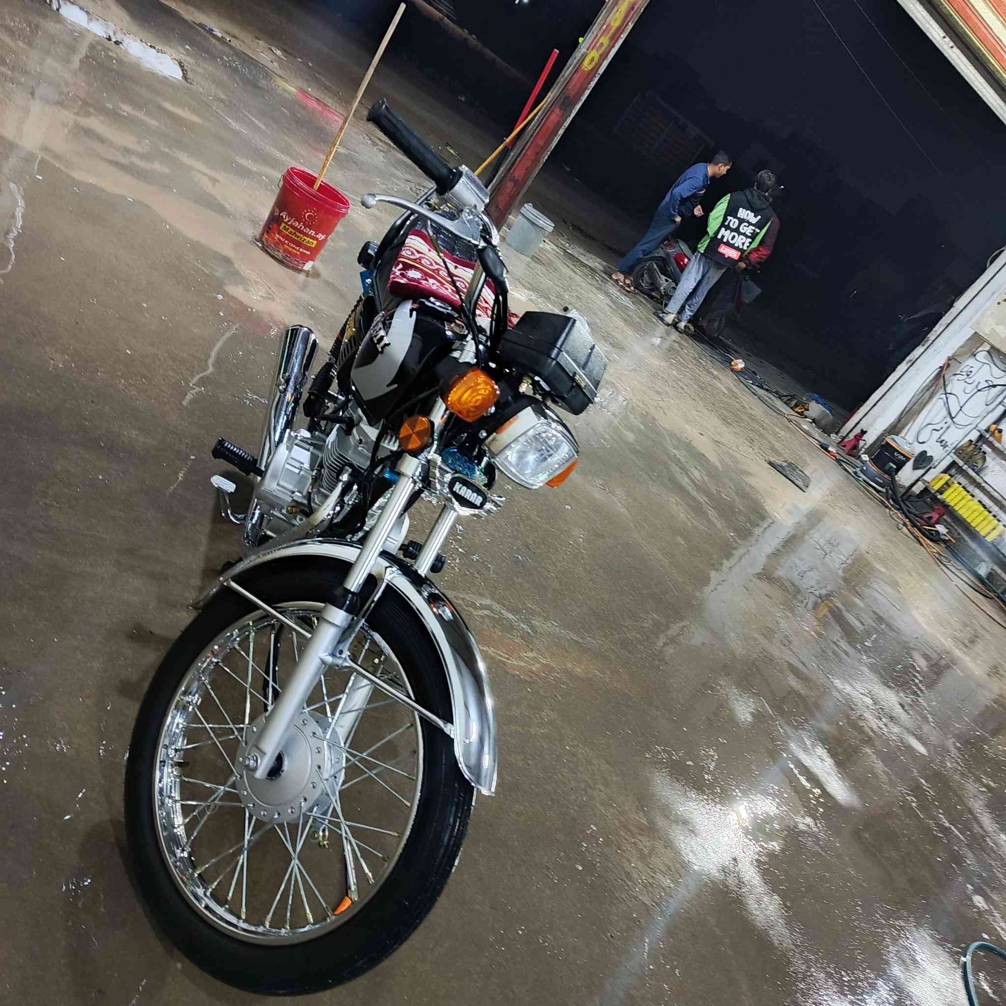 دراجه للبيع سعر 700 اوراق سكنر مكان كربلاء شارع سيد اسماعيل بيها مجال قليل ***********
