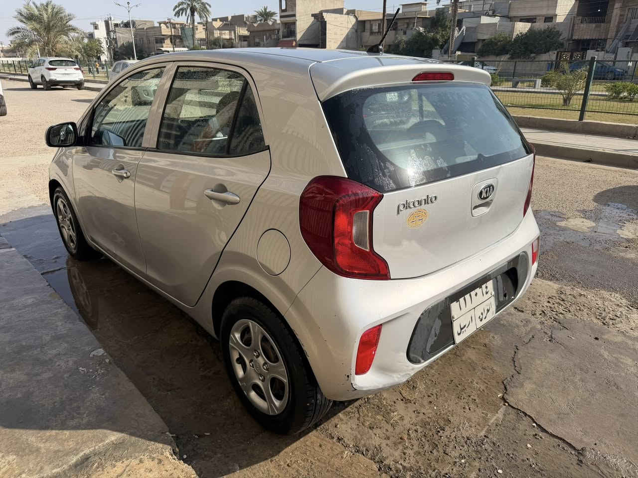 بيكانتو 2019 خليجي بدون حادث
بيها صبغ باب وجاملغ اثر شخوط فقط 
مواصفات شاشه وكامره وتحكمات 
ماشيه 39 الف كيلو 
رقم اربيل تحويل او وكاله مكاني بغداد السيديه 
سعر 96 ورقه ومجال بسيط
***********
