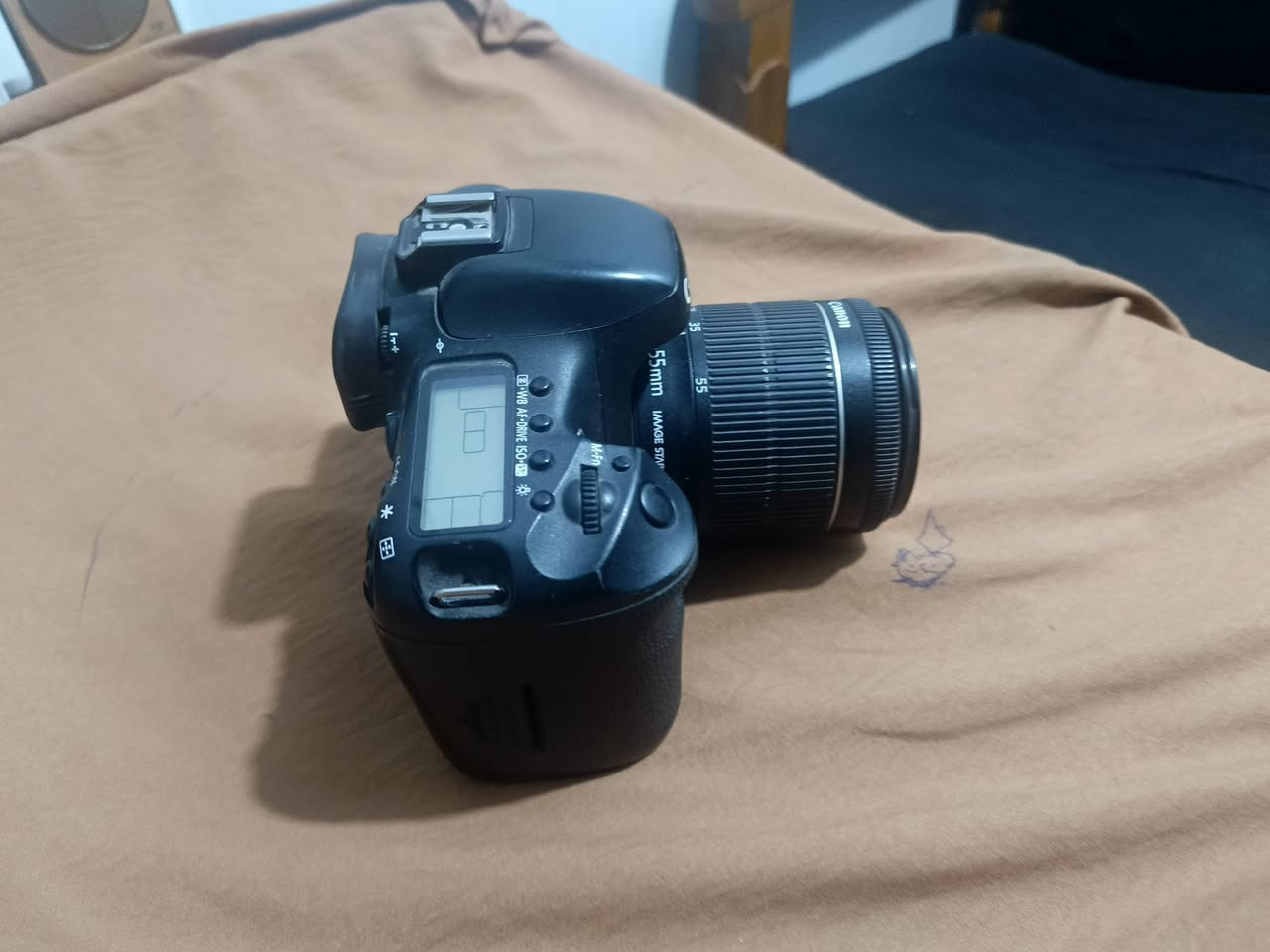 كامرة كانون 7d نظافة 90 بالمية شغالة بس نقصها بطارية ، شاحنتها موجودة وياها زوم صغير وفلاش صور ، وجنطتها وياها، السعر 500 وبيها مجال بسيط للشراي مكاني واسط الصويرة


**إذا كنت صاحب هذا الإعلان وتريد حذفه لأي سبب، رجاءا أرسل رسالة إلى الدعم الفني**