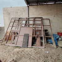 قواطع بلاستك مع جام للبيع سعر ٢٥٠وبيهن مجال 07832938587
