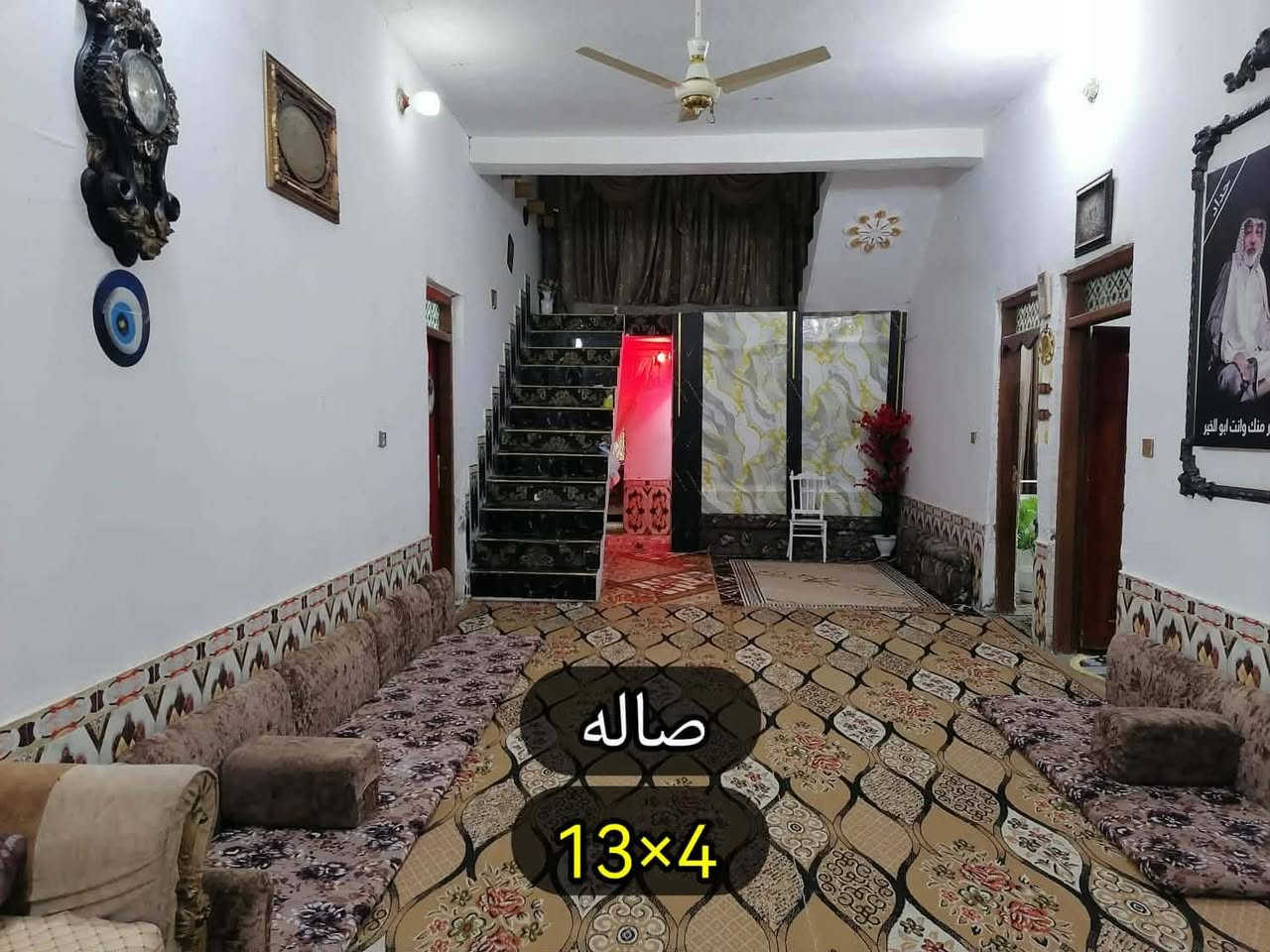 بيت زراعي مساحه 250 م مرتب و نظيف ركن على شارعين الرئيسي 20 م و الفرعي 15م
حي الصحفيين قرب السجن الاصلاحي نزلة شيخ الزرگان الشارع الرئيسي كافة الخدمات ماء مجاري كهرباء مولد سحب انترنت صالونات نسائي ورجالي مجمعات غذائيه و صيدلية ومضمد مخبز بيع دجاج واسماك كل شيء متوفر بالمنطقة
 
بلوك عگاده رباط ارضي و شبابيك 
يحتوي على 
مطبخ 4×4 
استقبال 9×4
صاله 13×4
 و غرف نوم 4×5 عدد 2 وغرفة أطفال 4×3 
صحيات داخليه و خارجية
ارتفاع السقف 4 م 
ترك خلفي 1م 
السعر 110  قابل للتفاوض
للاستفسار ***********
