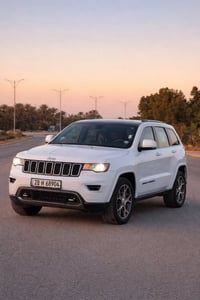 جيب كراند شيروكي 2018 لمتد استيش  فول مواصفات (((#كلين_تايتل)))  كلشي ...