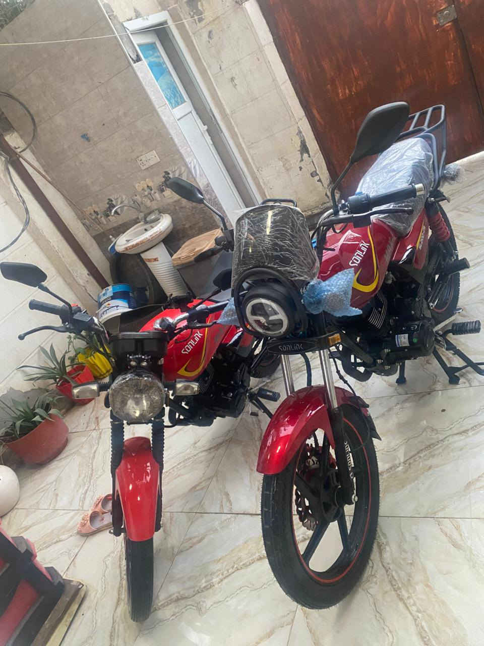 السلام عليكم دراجة سونك ماكس اون 200 للبيع او مراوس
موديل 2025 نازلة 26 شهر 2

محرك ضاغط و زنجبيل 200 cc   

بية اوراق+ كتلوك الدراجه 

الدراجه بية ضمان 6 اشهر 

الدراجه ماشية بس 800 بعدة زيرو 

السعر مليون و 100 و بية مجال 

التواصل ***********
