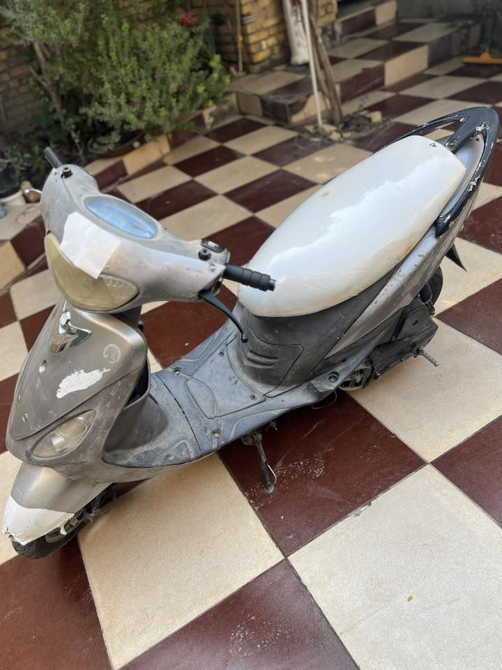 السلام عليكم شباب ماكس منغولي طافيه عطلها بس كابريته وبيها  بعد نقوصات ب325 والشراي بخدمته عنوان ناصريه اريدو ***********
