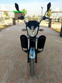 دراجه نوع هارلي للبيع سعر 350وبيه مجال للشراي بطاريات عل فحص وان ميعجب...