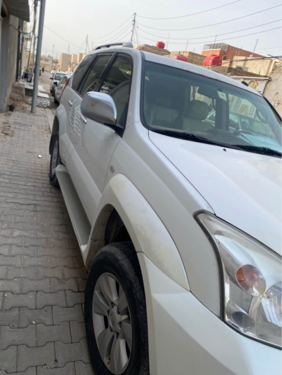 برادو موديل ٢٠٠٧ رقم اربيل
كير ومكينة جيد جدا 
كشر نظيف كما موضح بالصور
ضربة قوية ماكو بالسيارة مكفوله
قطع مبدلة ماكو بالسياره
الجاملغ الايسر مفتوح فقط ومشدود نفسيته 
السعر ١٦٥ 
التواصل واتساب او اتصال *********** النجف, العراق
