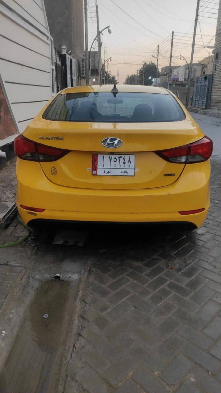 السلام عليكم
رمضان كريم عليكم
الانترا ٢٠١٤ للبيع 
وارد امريكي حادثه فقط الباب الخلف عكس السايق بدون دواخل بدون شواصي سياره كامله كل نقص مابيه تايرات جدد صدر نص عمر وتبريد تدفئة كل كامل رقم بغداد مكان سياره بغداد 
عارضها ١١٥ صور الحادث موجوده بالمنشور
***********
