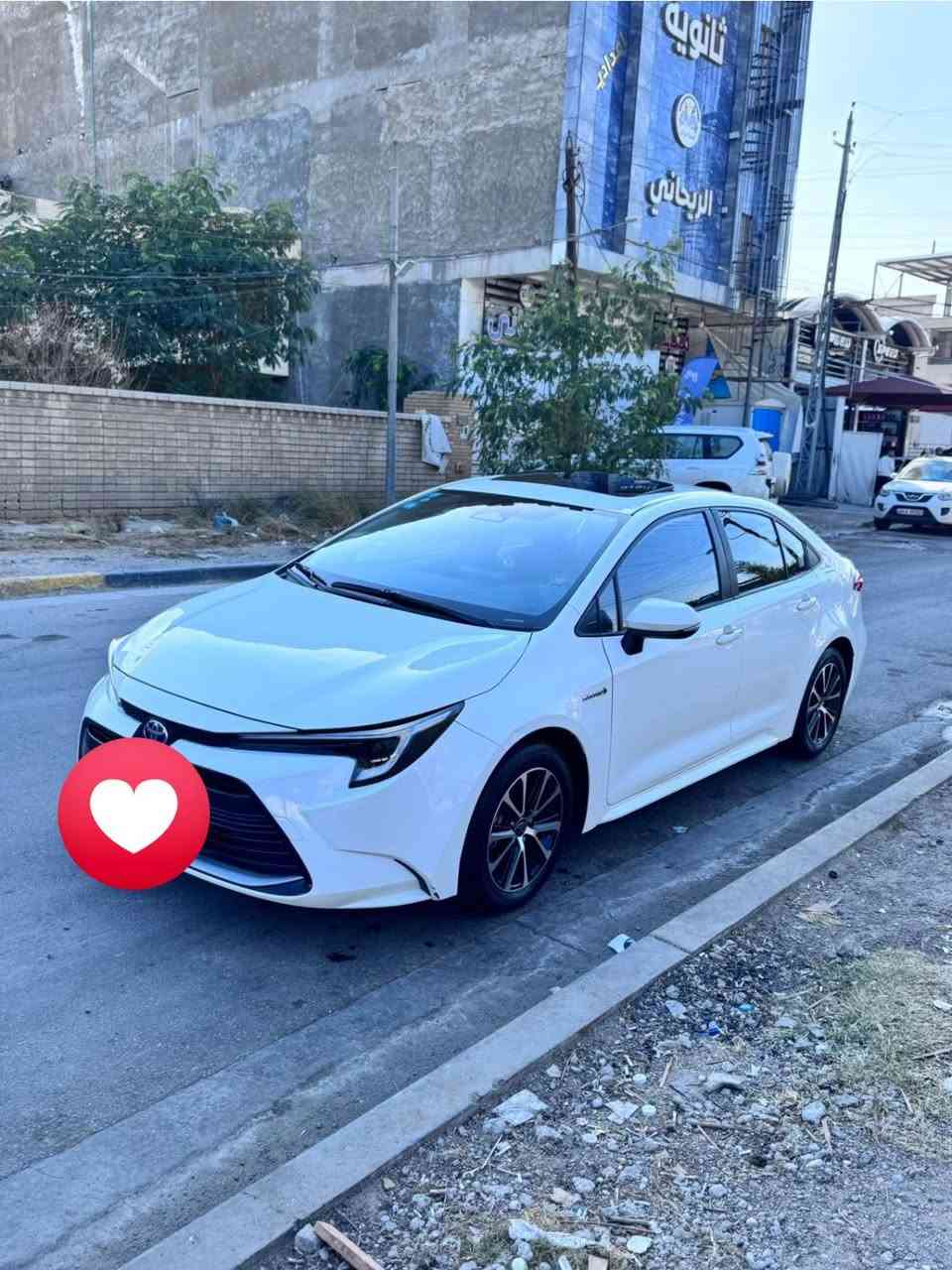 السلام عليكم 
تويوتا كورلا  هايبرد موديل 2024 شكل الامريكي وارد  الصين🇨🇳 
رقم بغداد باسمي تحويل مباشر
مكفوله من الحادث ومن البارد والصبغ 
بيها شخوط بالدعاميه 
وبيها رصعات بالباب الخلفي ورصعه بالبنيد 
والجاملغ الامامي 
ماشيه 38 الف وقابل لزياده 
لبيع فقط 
 
***********
