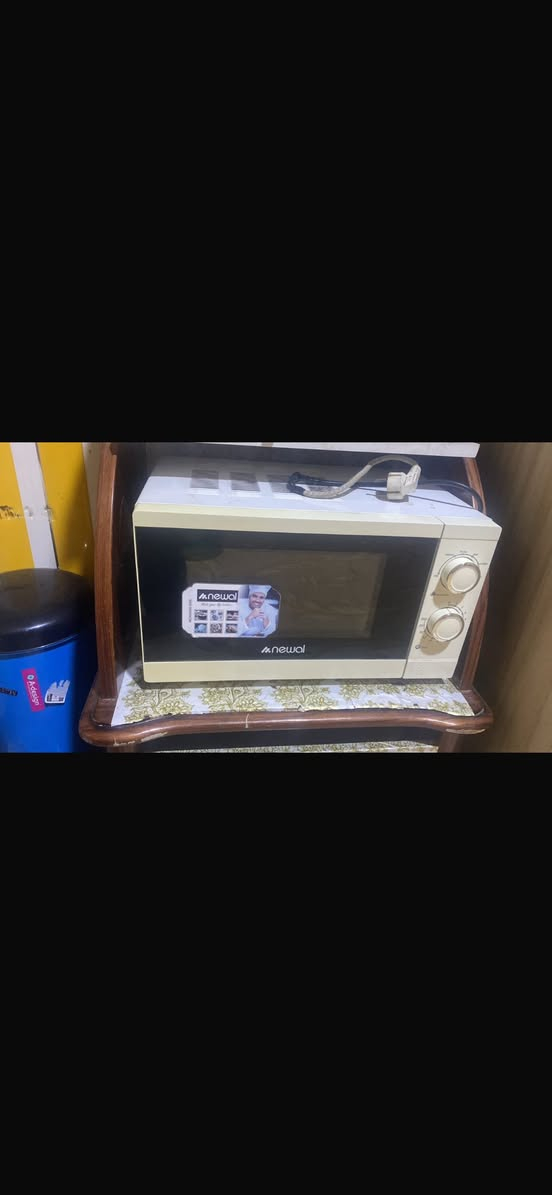 طباخ عينين حراره8000.    (ماكرويف جديدما مستخدم(معصاره (ترمز جاي حديث كلمن وسعره ***********وتساب مازنجر متواجد
