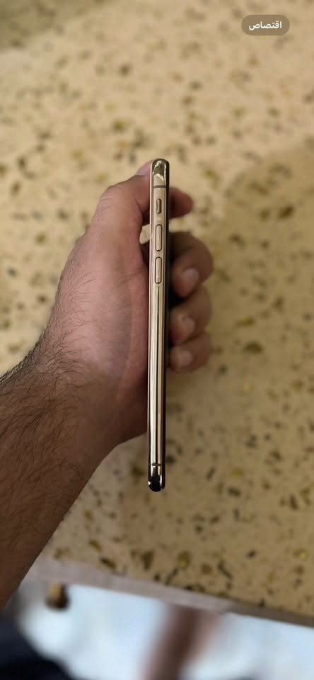 ايفون Xs
ذاكرة 256 
بطاريه 67 بلاديه بيه رساله 
مبدل شاشه
الجهاز نظيف شخط مابي كله شغال في ايدي وغيرها 
السعر 220 
بغداد الحريه
***********

