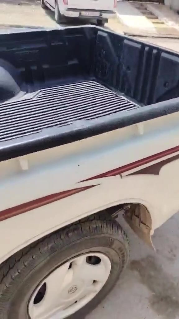 للبيع ٢٠٠٥ جديد كهربائيات كلهه شغاله محرك كير شرط باور تبريد صبغ شبر تحويل مباشر خط اصلي جاهز العنوان موصل الايسر يرهم مراوس كيه 13  ***********الاتصال
