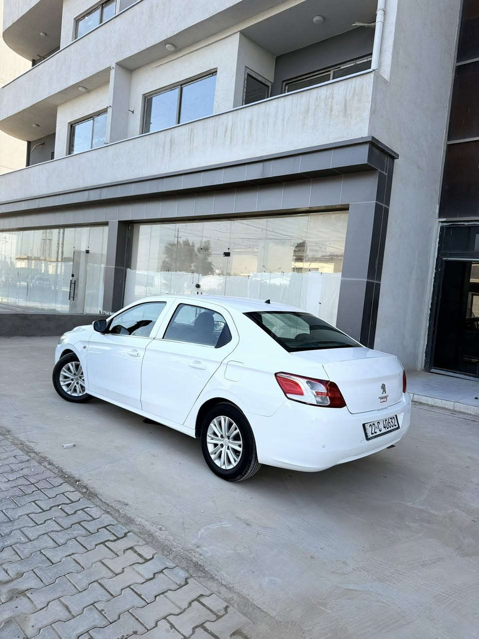 السلام عليكم
بيجو موديل 2015

رقم اربيل دولي شرط تحويل 
كير محرك كله شرط مكفول 

جام كاربائي تبريت تتڤيه كله شغال 
السياره بي اي نقص مال بيت 

سياره بيه بابين صبغ بخ بدون دواخل 
ولباقي سياره كله مكفول مابي صبغ 

سعر64ورقه بي مجال 
مكاني كركوك داخل مدينه

مكلف بالنشر خابر صاحب السياره 

***********
