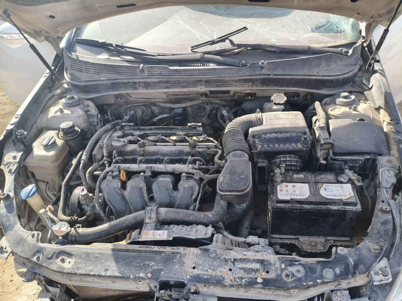 للبيع سوناتا موديل 2011 خليجي مكينه 2400 شغاله 
أبيع عله حادثه رقم بغداد بسمي مشروع وطني بسمي مداور 
مكانه نجف 
***********
