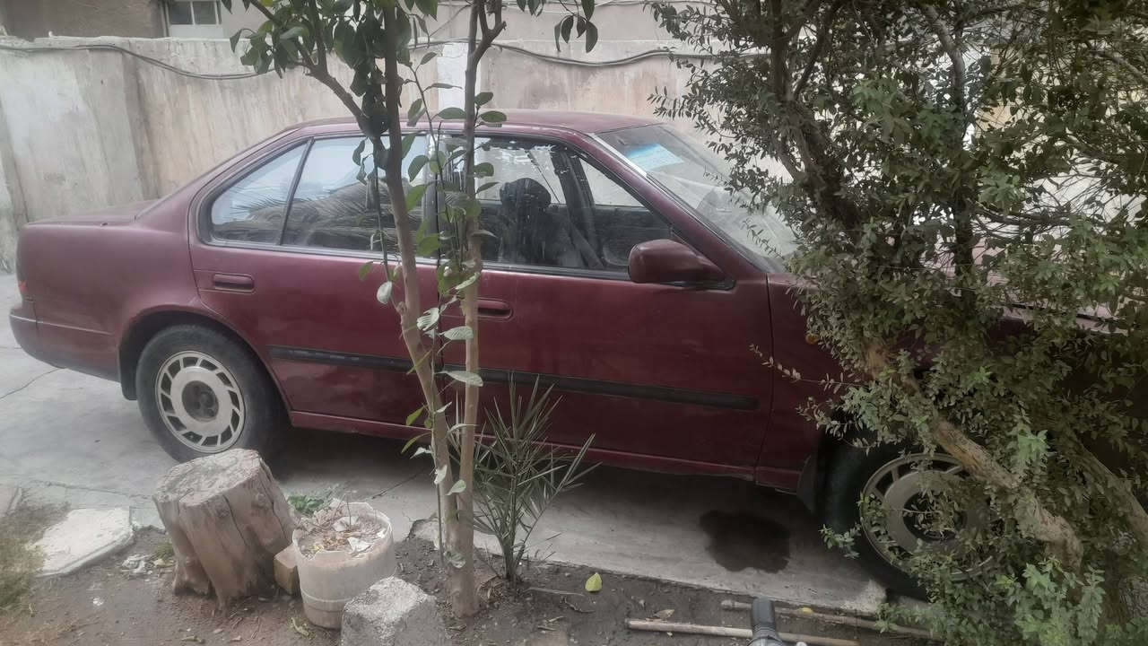 نيسان سترنك موديل ٩٣ مكينه كامري سته سلندر محور كشرها وتايراتها نضاف تجي شوف العين سنويه لل٢٧ رقمها بغداد انكليزي ابيع كوم حديد مسوول عن التحويل تجي تشوفها تاخذها  سعرها ٣٠ وبيها مجال قليل للطيبين مكانها بغداد حي اور ***********
