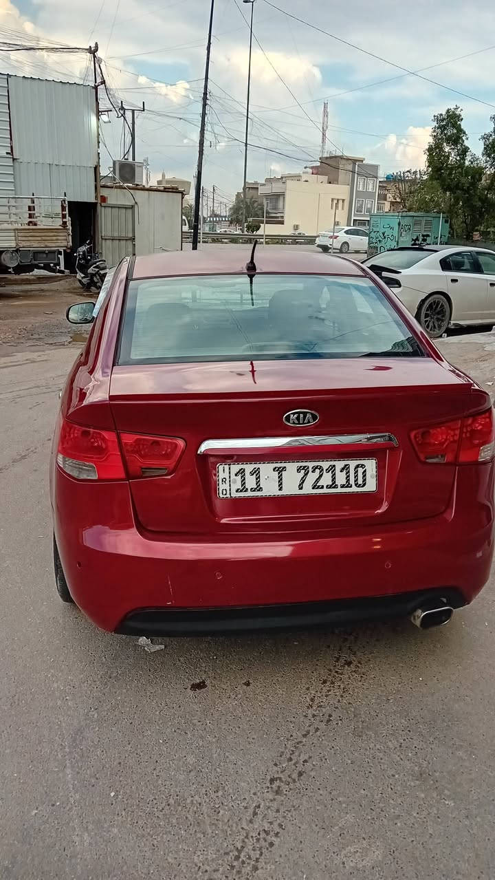 سلام عليكم 
كيا سيراتو موديل ٢٠١١
ماشي ١٣٨
محرك صار سبوع من شديته 
كير تمام 
صدر امامي خلفي تمام 
شاشه 
كامره 
حساسات 
تحكم ستيرن 
تبريد ثلج 
مكان السياره الاعظمية 
صبغ حزام 
سعر السياره ٨٨ وبيه مجال 
***********
