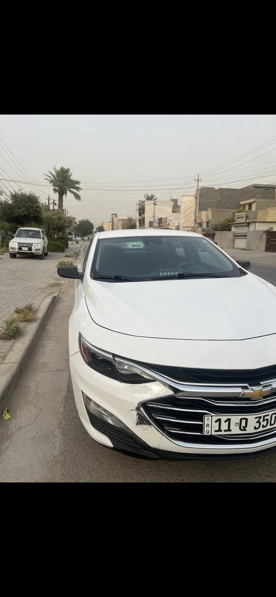 السلام عليكم
ماليبو 2023 
١٥٠٠ تيربو 
سيارة نظيفة وضربتها بسيطة مثل ما موضح بالصور بالدعاميه الامامية ونفسها مصلحها وبيها شبر بارد جهة السايق كلش بسيط 
 سبير ما نازل 
بصمة تشغيل
تحكم ستيرن
تبريدها ثلج
داخل اسود
بصمة ابواب
كامرة
مثبت سرعة
تحديد مسار
هندر بصمة
 كشن سايق كهرباء 
مواصفاتها معروفه 
رقم بغداد بأسمي 
ماشية ٧٤ الف وقابل لزيادة
السعر ١٤٠وبي مجال بسيط للطيبين 
مكاني بغداد السيدية
***********
متواجد خاص
