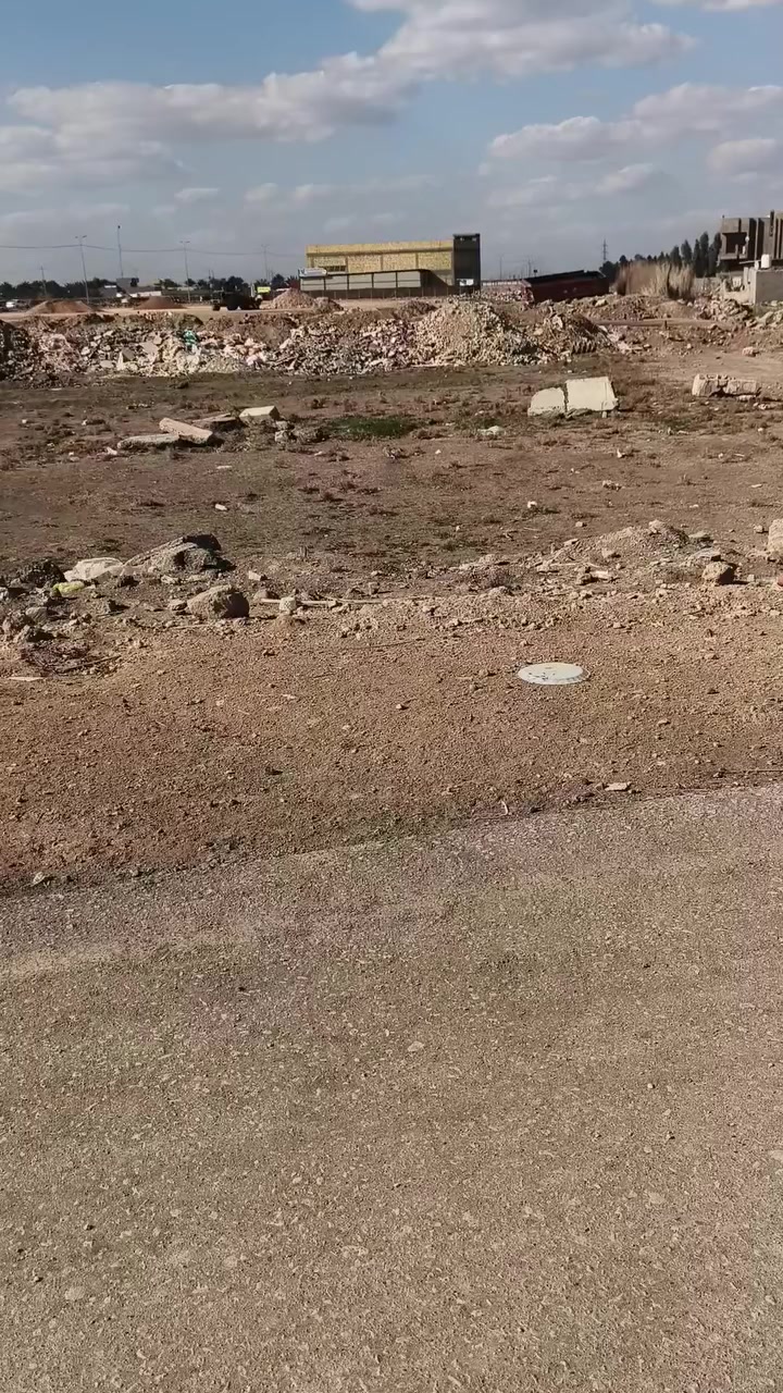 السلام عليكم ورحمة الله وبركاته
قطعة أرض للبيع المساحة ١٥٠ متر 
 
العنوان : شارع ١٠٠ 

قرب مطعم الحظاره 

طابو زراعي سند ٢٥ 

الاستفسار: ***********
