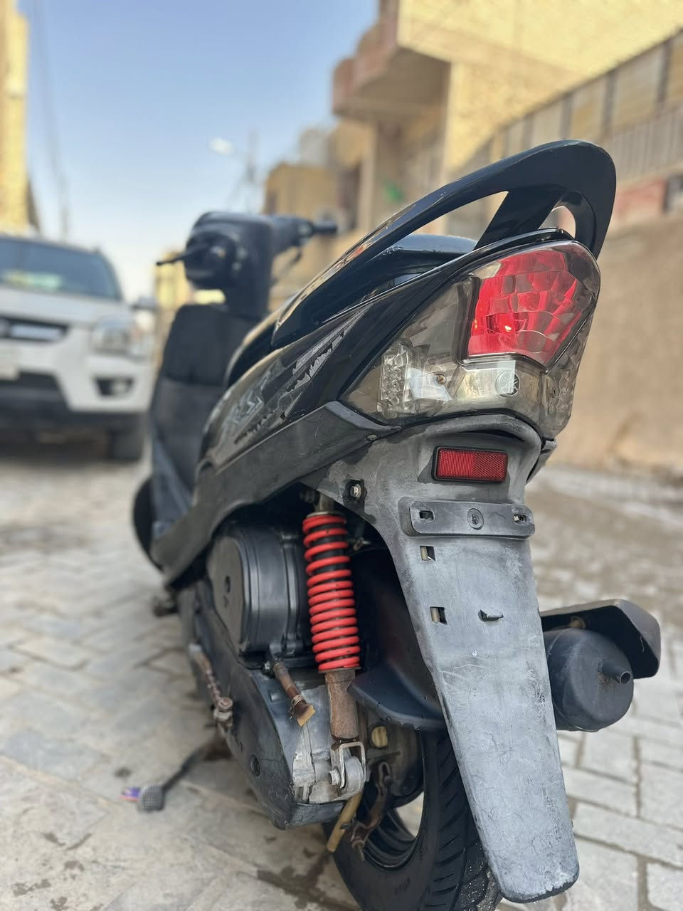 سلام عليكم ماكس عدلة لبيع مكفولة من كلشي سعرهة ٨٠٠وبيهة مجال ***********
