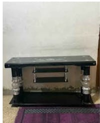 طاولة زجاج • ٣ طوابق • ضرر بسيط
