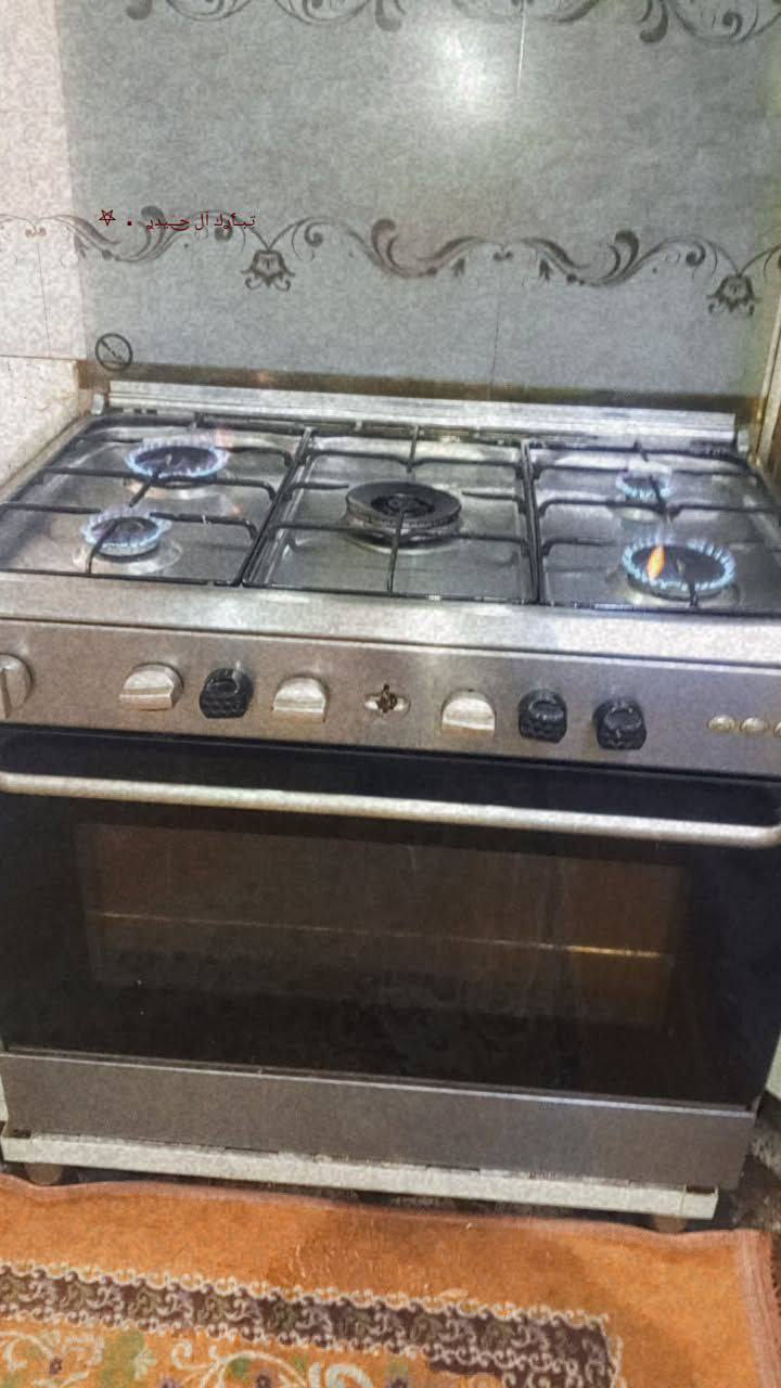 طباخ للبيع كله شغال بس عين بنص سعر 100 قفل ما تشتغل مكان الزعفرانية شارع الكهرباء ***********
