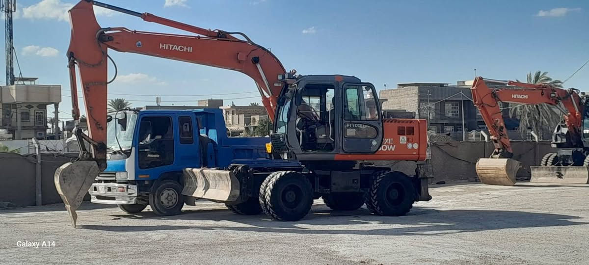 السلام عليكم
حفاره تاير ١٦٠ هيتاشي زت 
رقم اربيل بسمي ٢٠٠٧
مكفوله من كلشي  
***********
