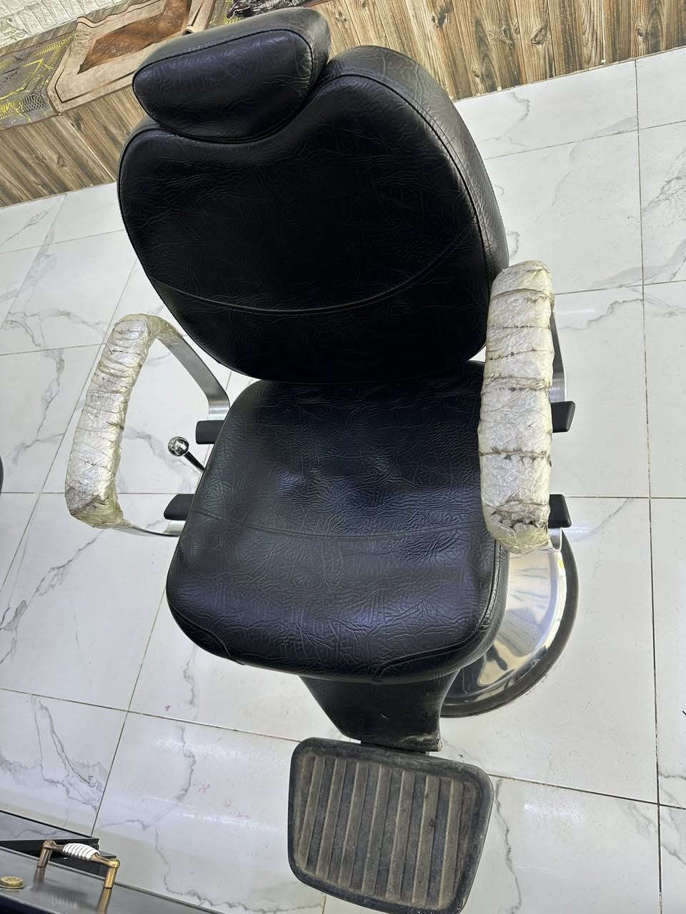 للبيع عدد 2 نضيف حيل مستعمل شي قليل جديد لوك مكاني حي واحد حزيران سعر330الف وبي مجال شي قليل للاستفسار اتصل ***********//***********
