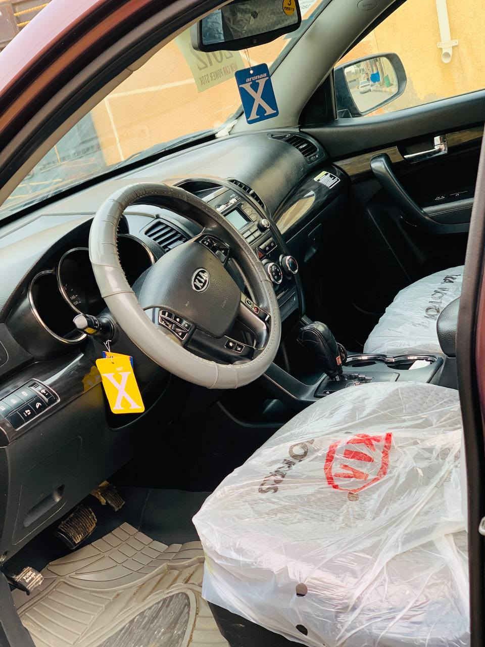 السلام عليكم
 سورنتو ٢٠١٢وارد امريكي مكينة ٢٤٠٠ كفالة عامة سونارها بلصور تخم تاير السيارة كير محرك كفالة  تدفئة بل كشنات كامرة خلفية  السيارة كلش كلش جديدة احلى من الصور 
مستعجل عل بيع بيك خير ودلل 
العنوان صلاح الدين الجيل
*********** 
السعر ١٣٠
