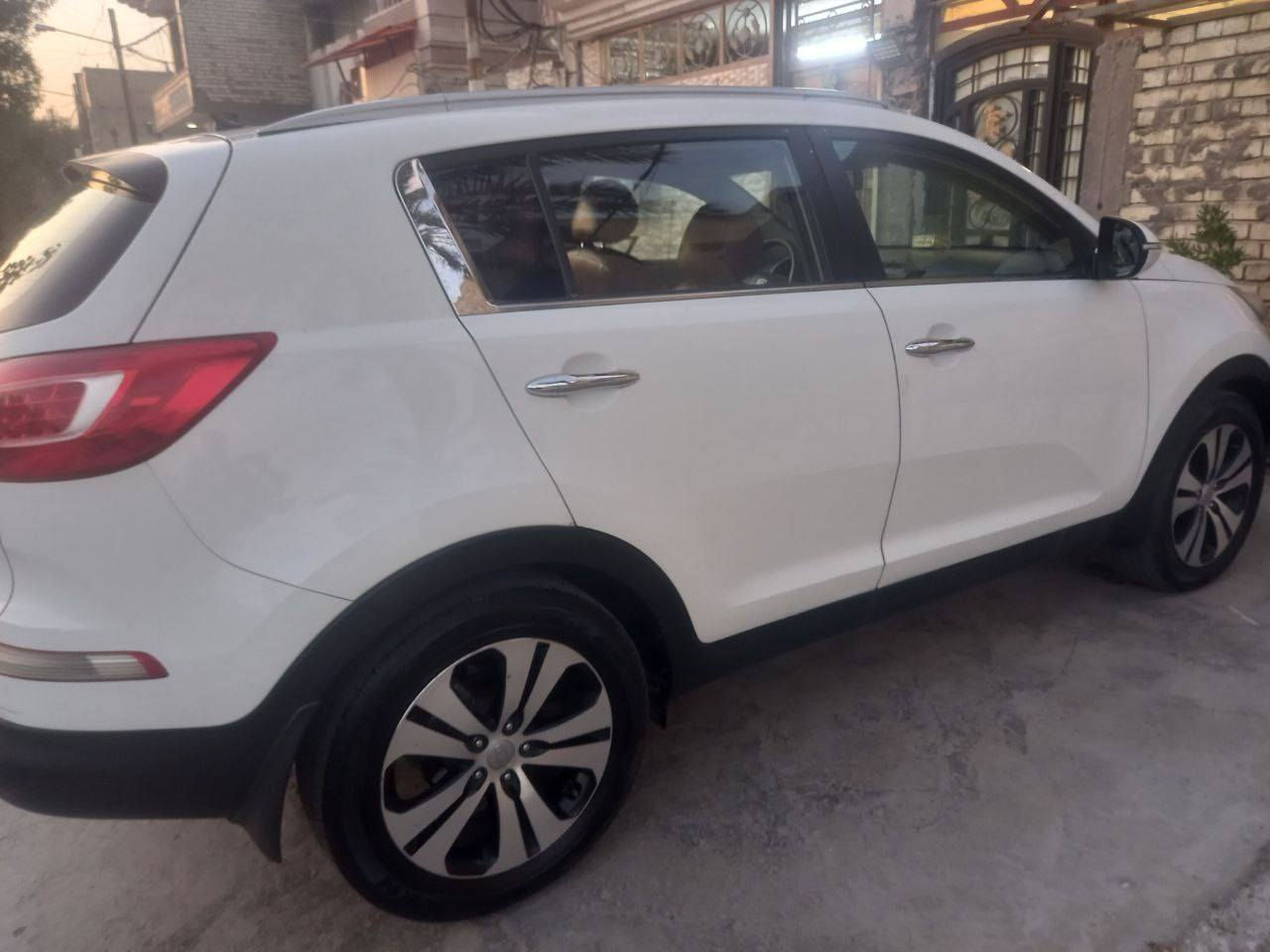 سبورتج خليجي 2011 بغداد محرك دوش 2400 بأسمي فول مواصفات عدا البصمه العنوان بغداد مدينه الصدر حي الاكراد السونار مرفق بالمنشور السعر 130 هاتف ***********
