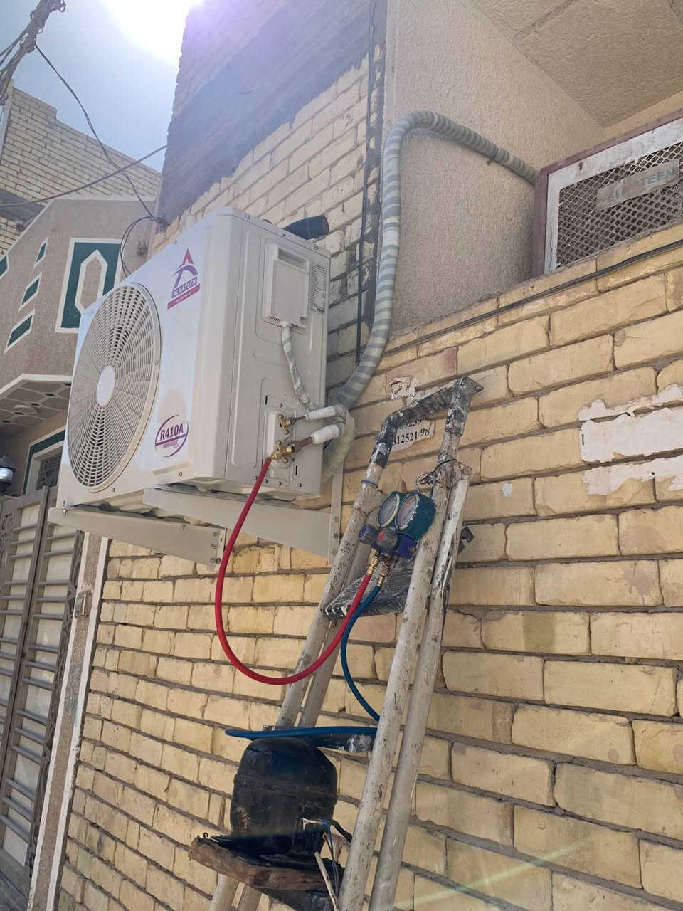 امير الجبوري
لتنصيب السبالت والمكيفات 
تنصيب 
فتح 
غسل 
صيانه موقعيه
كربلاء ***********
