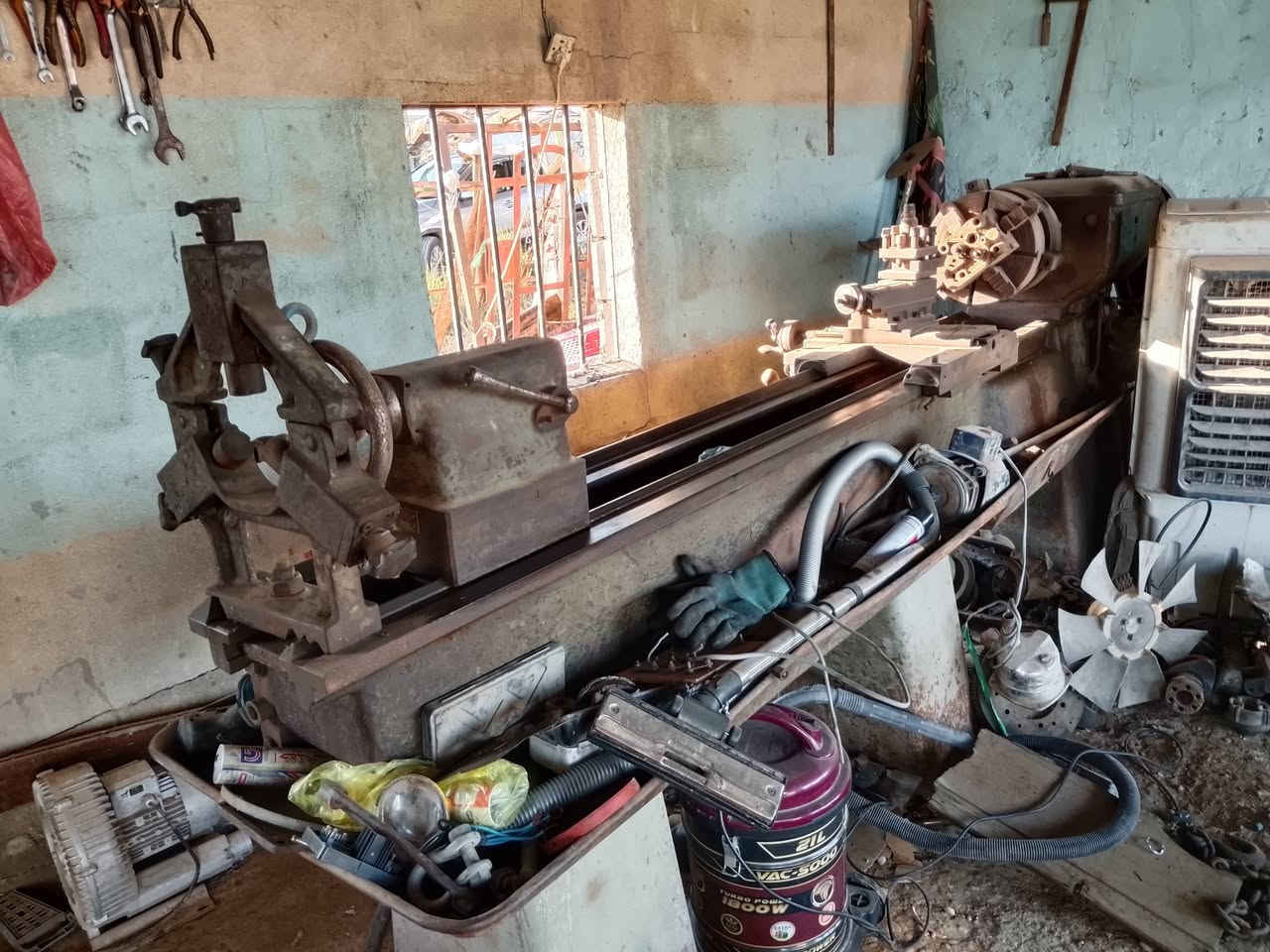 السلام عليكم
تورنات  شغالات للبيع
وحده 3 متر والثانيه 2 متر 
***********
