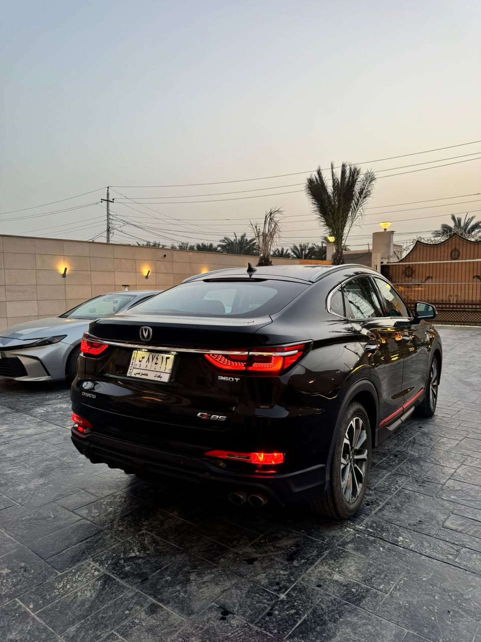 سلام عليكم 👋🏻
للبيع ا Changan CS85 فول مواصفات 

⚫️اللون: اسود 
📍 الموقع: بغداد البعيثه 
الممشى:98 ألف فقط 
🔴صبغ  الجنطه 

✨ المواصفات (فول كامل بكل معنى الكلمة):
 • تشغيل بصمة + دخول ذكي
 • فتحة سقف بانوراما
 • شاشة كبيرة + نظام صوت نقي
 • كاميرات 360 درجة + حساسات أمامي وخلفي
 • أوتو بارك (تصف وحدها) 
 • مثبت سرعة
 • مقاعد جلد كهرباء + تبريد وتدفئة
 • تحكم من الريموت (تتقدم وترجع)
 • إنارة LED كاملة
 • جنوط سبورت وكالة

💰 السعر 155 مجال بسيط 
اتصال او واتس اب 
📞 ***********
