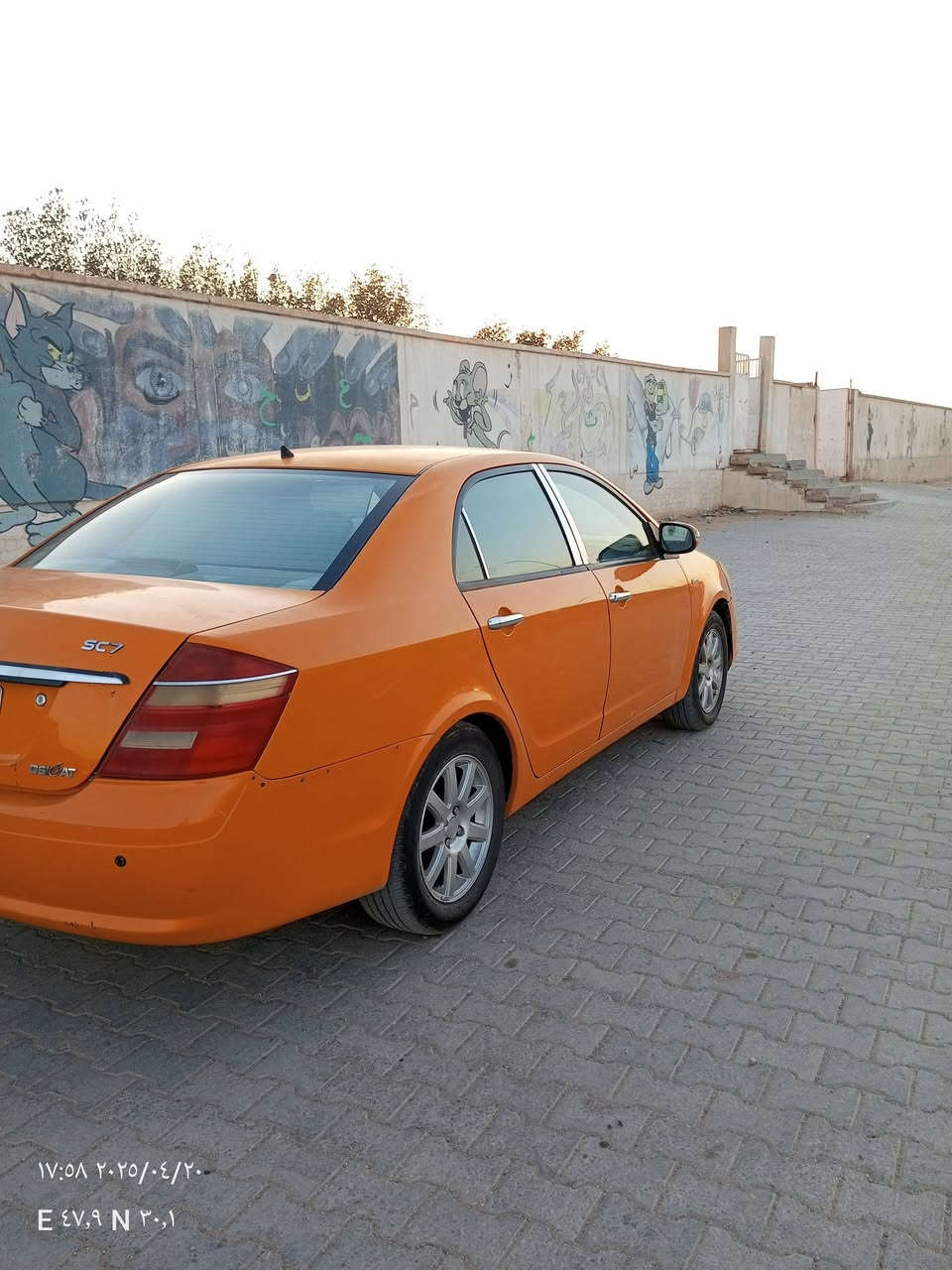 السلام عليكم سياره جيلي موبل موديل 2014 مكينه امحوره كورله بيكاجو تبريد تدفئه شغالات السعر 45 
***********
