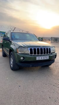 جيب لاريدو 2007 رقم بغداد بسمي محرك ٦ كير مكنيه حداديه خير من الله  مك...