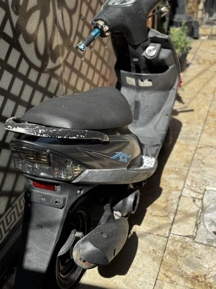 للبيع ماكس عدله دراجه مال معرض مصاله 25يوم مكفوله من كلشي مكاني بغداد بلديات رقم ***********
