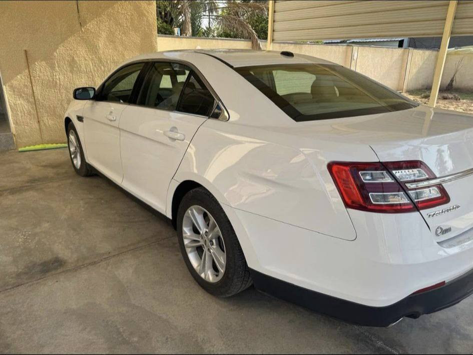 فورد تورس خليجي وكالة نيڤا موديل 14
ماشيه 92 الف 
رقم أربيل بإسمي
كلش نظيفه سبير منازل 

مواصفات عاديه
مقاعد امامية كهرباء
تحكم ستيرن 
مقاعد جلد 
ماسحات اوتو
لايت اوتو

صيانة دورية مستمرة يم سيف الفضلي

مكفوله كير مكينه غيرها ... 

 بيها كم رصعه بلقماره والصندوق ممبينات بس للتوضيح وبيها بارد اصبع 
براس الجاملغ الأيمن وصارت عندي ضربه بالبنيد وانصبغ 

شبرين منها براس البنيد وبدلت شباكها بوليسي بدلته والشركه موجود كلشي شركه تايرات جديده  

للبيع ويرهم مراوس اذا اكو شي نظيف 

سعرها 144 و بيها مجال بسيط

السوك كلشي بي تحياتي 
رقمي ***********
