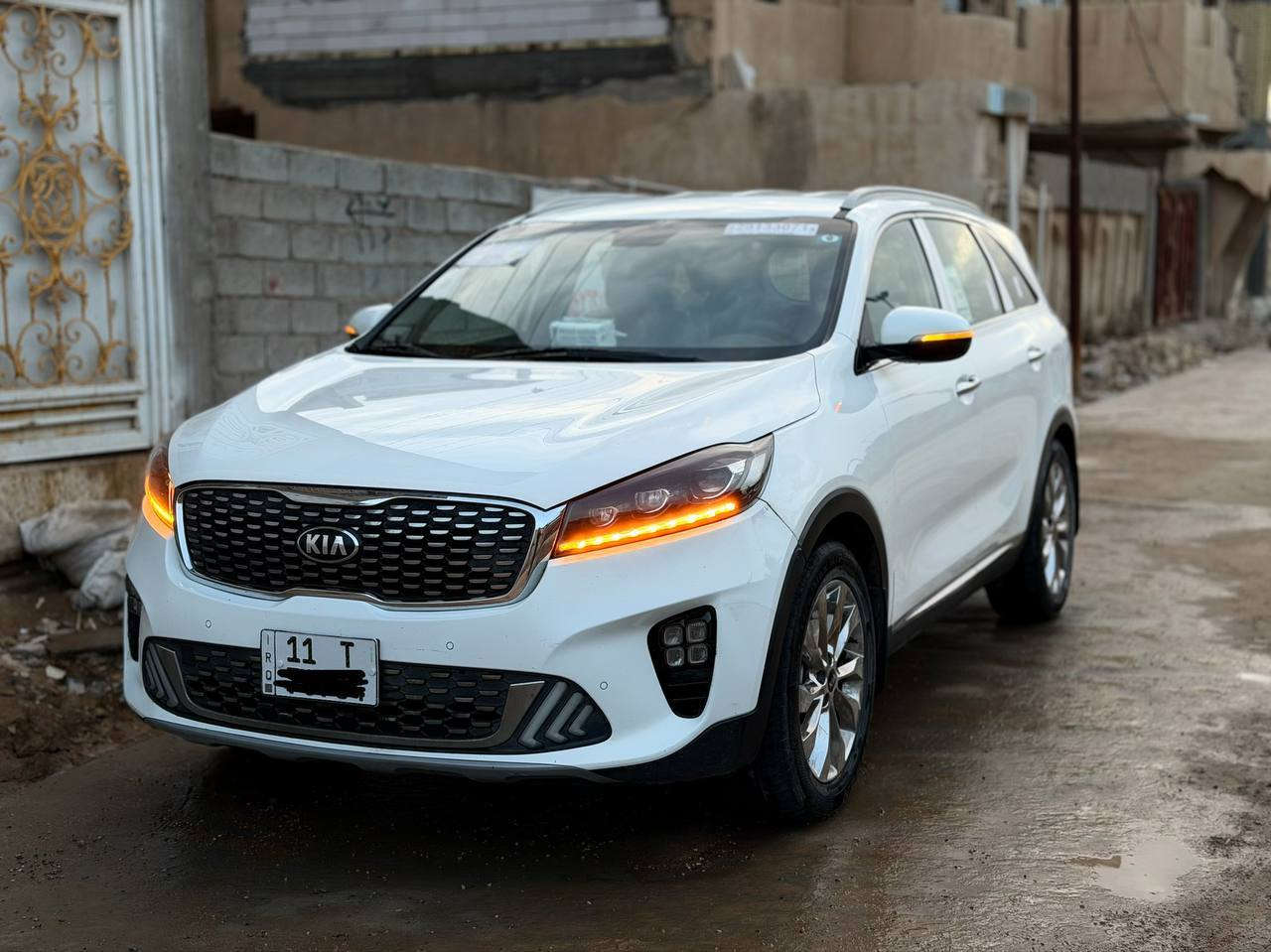 ‎سلام عليكم

للبيع 

كيا سورنتو 2020 خليجي رقم بغداد بأسمي

فول مواصفات ماشيه 
٨٠  الف العنوان ناصرية قضاء النصر 

السياره جديده بمعنى الكلمه 

6 سلندر 3.5

7 راكب 

3 قطع تبريد 

بصمه تشغيل مع بصمتين  

بصمة ابواب 

جنطة كهربائية 

جنطة ذكية 

كشنات جلد

كشنات كهرباء امامي

كار بلي مع اندرويد

نظام GBS

نقطة عمياء 

مانع نزلاق 

5 انظمة قيادة 

اوتو هولد 

نظام ترحيب 

جام اوتو

ويل كروم 19

حساسات امامي و خلفي 

اشاير بل مري 

كروز سرعة 

تحكم استرن 

لايت زنون

مكفوله 

سيارة بعد بيهة هواي مواصفات 

🟩 السعر المطلوب  _ ( 270 $ )💸💸                            

بلاش ماكو هيج سعر بهيج نظافة 

لاستفسار الاتصال ع الارقام التالية 📲📲

‏***********
