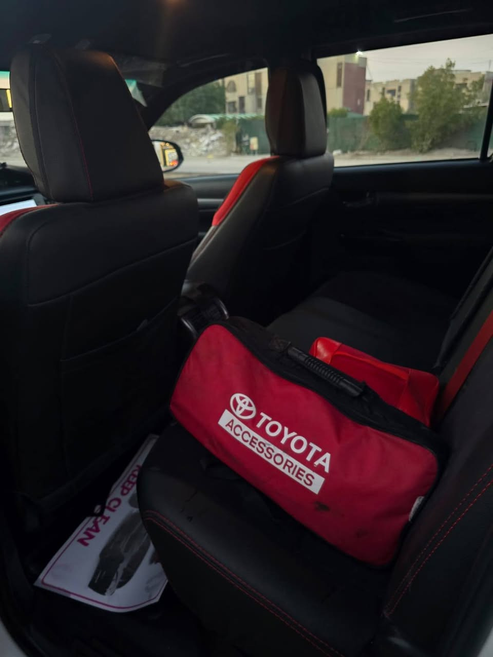 تحيه طيبه
بيكم هايلوكس جي ار سعودي ام المنفاخ دبل سنتر لوك 
مكفوله كفاله عامه ماشيه ١٨ الف السياره عليها تجهيز من عالم السيارات تلبيس دوشمه جي ار كاعيات كاربون فايبر مازدات 
درع محرك درع امامي هوك خلفي هواي غراض تخم تاير كودرج جبلي هواي بعد تفاصيل رقم بغداد بسمي  ***********/***********
