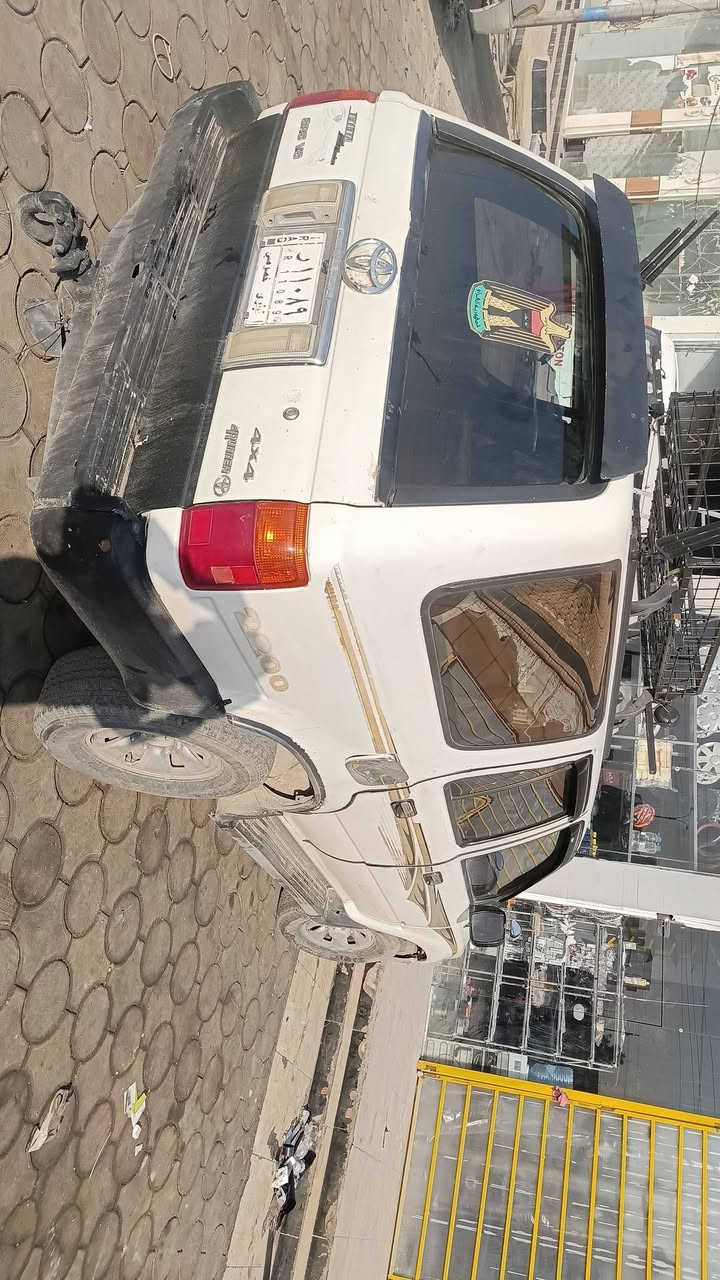 السلام عليكم
فورنر ٩٣

كير محرك بلاد ٦ سلندر

كير عادي

تدفئه وتبريد

صدر جديد

شاشه 

داخل جديد

مصبوغه حزام

كهربائيات بشرط كلها شغاله بلاديه

سياره مابيها اي تحوير

ترايك وين ميعجبك
مكان السياره اربيل 

سنويه لل٢٨

احويل او وكاله

السعر ٥٧ ورقه
ترهم مقدمه ٣٠ 
او مراوس بأوتماتيك
***********
