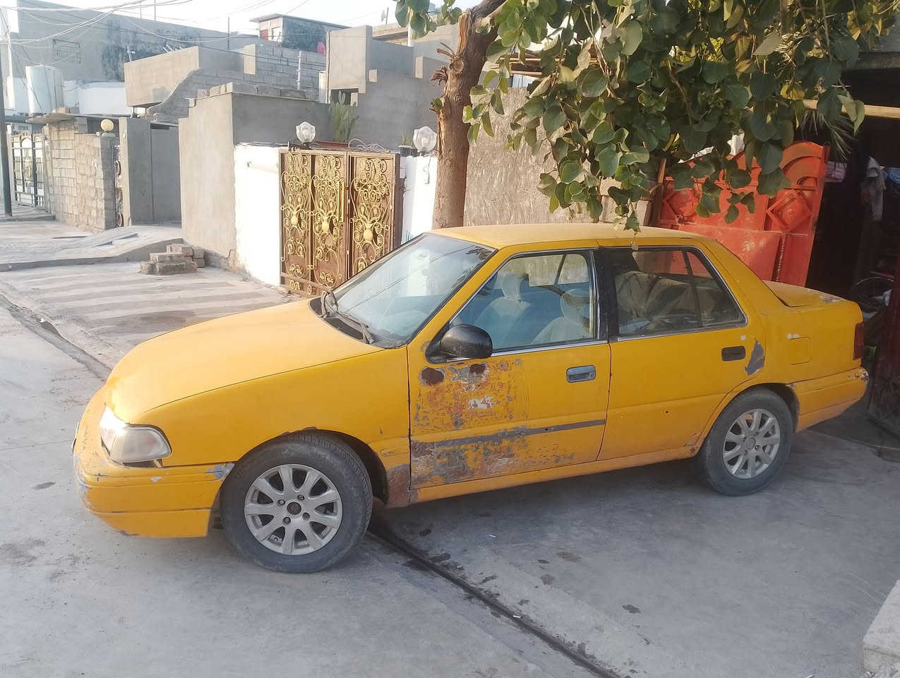 سلام وعليكم هوندا رقم كركوك دفتر بانزين 
تبريد ويا سويج سياره اب شرط تايرات جديد صدر جديد باتري جديد كهربائيات كل شغال 18بي مجال *********** كركوك, العراق
