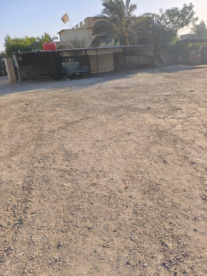 ارض للبيع طابو  سند ٢٥ . مساحة الارض دونمين ونص وتحتوي على ٧ بيوت + مضيف . العنوان بغداد قرب سيطرة مدخل بغداد الجنوبي سيطرة ٧٥ 
 للاستفسار الاتصال على الارقام 
***********
***********
